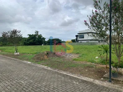 Lote/Terreno à venda, 405m² no Salobrinho, Ilhéus