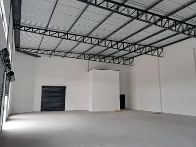 Galpão/Depósito/Armazém à venda, 350m² no Jardim Continental, Taubaté