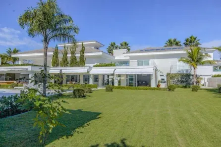 Casa de Condomínio com 8 Quartos à venda, 1300m² no Jardim Acapulco, Guarujá