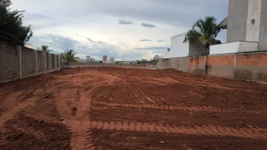 Lote/Terreno à venda, 1000m² no Cidade Jardim, Uberlândia