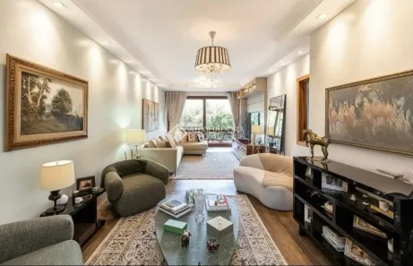 Apartamento com 3 Quartos à venda, 209m² no Jardim do Salso, Porto Alegre