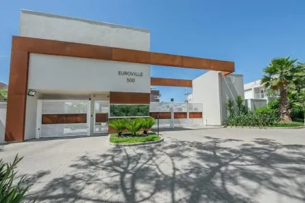Casa com 4 Quartos à venda, 191m² no Vila Nova, Porto Alegre