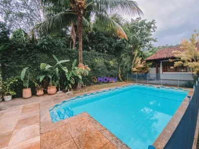 Casa de Condomínio com 3 Quartos à venda, 150m² no Piratininga, Niterói