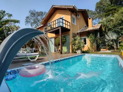 Casa com 3 Quartos à venda, 182m² no Lagoa da Conceição, Florianópolis