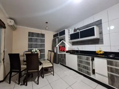 Sobrado com 3 Quartos à venda, 92m² no Velha Central, Blumenau