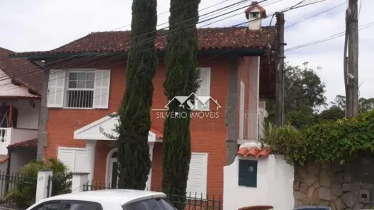 Casa com 4 Quartos à venda, 339m² no Centro, Petrópolis