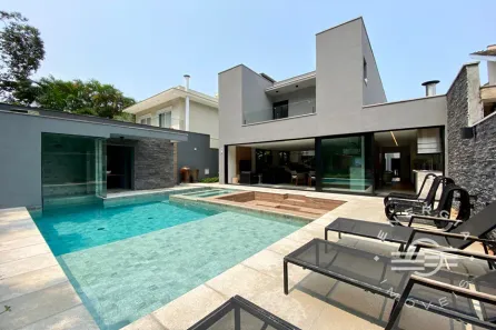 Casa com 5 Quartos à venda, 300m² no Riviera, Bertioga