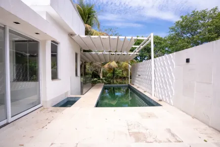 Sobrado com 3 Quartos à venda, 281m² no Jardins Madri, Goiânia