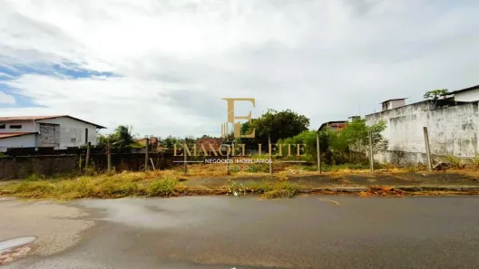 Lote/Terreno à venda, 800m² no Candelária, Natal