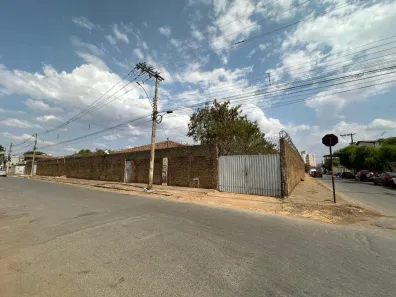 Lote/Terreno para alugar, 2616m² no Alto São João, Montes Claros