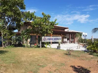 Casa de Condomínio com 3 Quartos à venda, 550m² no Jardim Vitória, Cuiabá