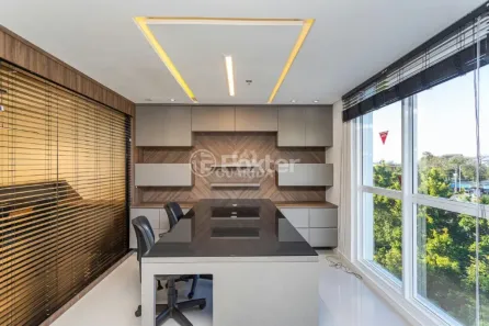 Sala Comercial à venda, 35m² no Petrópolis, Porto Alegre