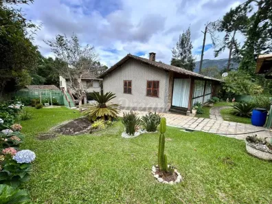 Casa com 5 Quartos à venda, 485m² no Cascata dos Amores, Teresópolis