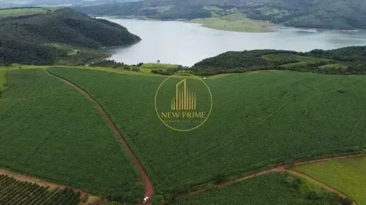 Fazenda/Sítio com 5 Quartos à venda, 667000m² no , Guapé