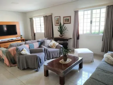 Sobrado com 5 Quartos à venda, 400m² no Vila Betânia, São José dos Campos