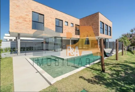 Sobrado com 4 Quartos à venda, 550m² no Chácara São José, Jaguariúna