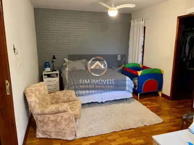 Casa com 3 Quartos à venda, 850m² no Badu, Niterói