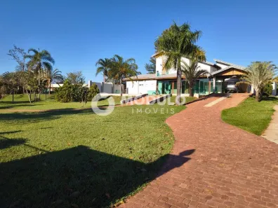 Casa de Condomínio com 5 Quartos para alugar, 500m² no Morada do Sol, Uberlândia