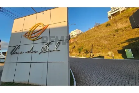 Lote/Terreno à venda, 385m² no São Pedro, Juiz de Fora