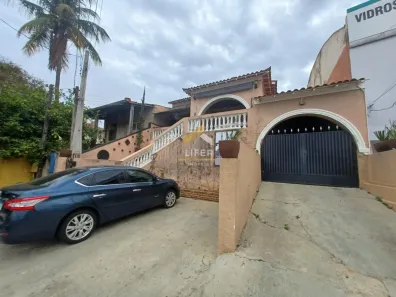 Casa com 3 Quartos à venda, 290m² no Vila Marieta, Campinas