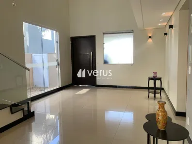 Casa de Condomínio com 3 Quartos para alugar, 260m² no Aclimação, Uberlândia