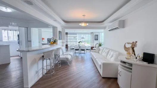 Apartamento com 3 Quartos à venda, 120m² no Centro, Balneário Camboriú