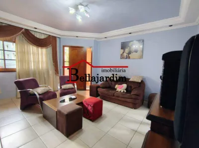 Sobrado com 3 Quartos à venda, 245m² no Bangú, Santo André
