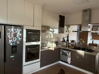Casa de Condomínio com 3 Quartos à venda, 270m² no Loteamento Villa Branca, Jacareí