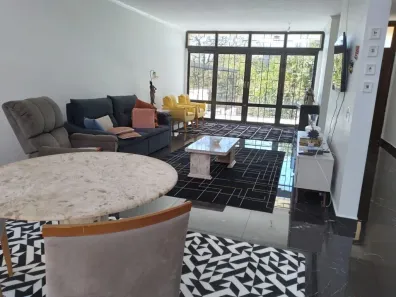 Casa com 4 Quartos à venda, 285m² no Menino Deus, Porto Alegre