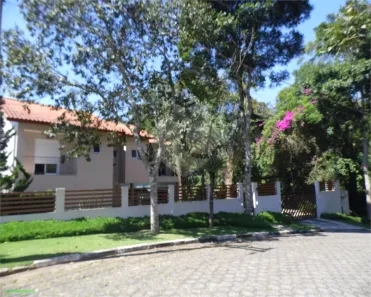 Casa de Condomínio com 3 Quartos à venda, 600m² no Roseira, Mairiporã