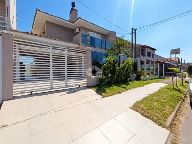 Casa com 3 Quartos à venda, 201m² no Igara, Canoas