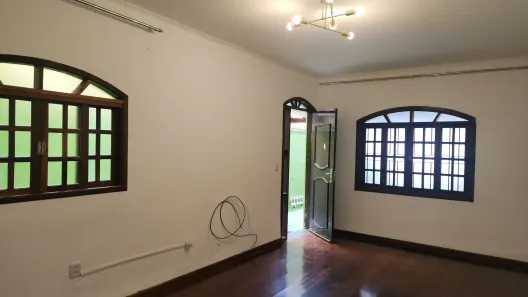Casa com 3 Quartos para alugar, 75m² no Vila Paulicea, Mogi das Cruzes