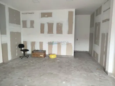 Sala Comercial para alugar, 35m² no Conjunto Semiramis Barros Braga, Londrina