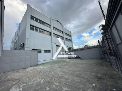 Galpão/Depósito/Armazém à venda, 2200m² no Jardim Pereira Leite, São Paulo