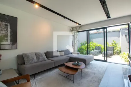 Casa com 2 Quartos à venda, 200m² no Cidade Monções, São Paulo