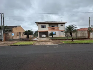 Sobrado com 4 Quartos à venda, 270m² no Vila Morangueira, Maringá