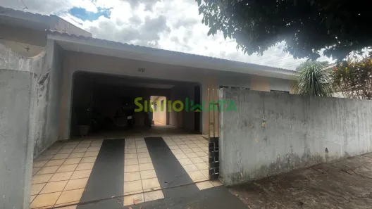 Casa com 3 Quartos à venda, 184m² no Jardim Alvorada, Maringá