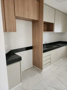 Apartamento com 3 Quartos para alugar, 98m² no Santa Mônica, Uberlândia