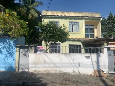 Casa com 2 Quartos para alugar, 72m² no Vila Itamarati, Duque de Caxias
