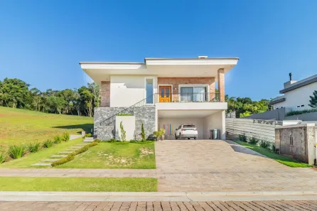 Casa de Condomínio com 3 Quartos à venda, 302m² no Morada Gaúcha, Gravataí