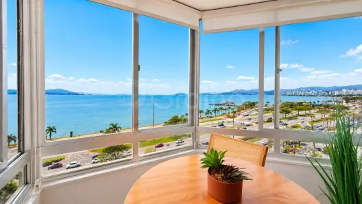 Apartamento com 3 Quartos à venda, 95m² no Centro, Florianópolis