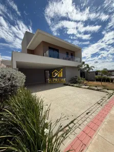 Sobrado com 4 Quartos à venda, 263m² no Residencial Parqville Jacarandá, Aparecida de Goiânia