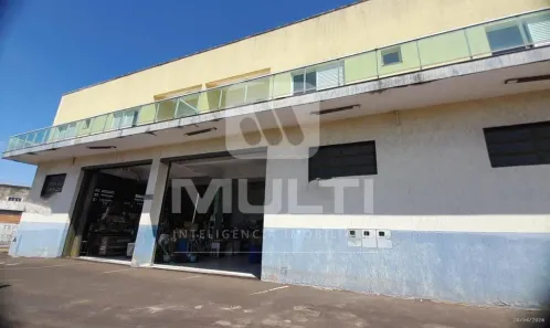 Ponto Comercial com 1 Quarto para alugar, 250m² no Umuarama, Uberlândia