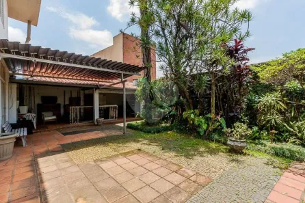 Sobrado com 4 Quartos à venda, 241m² no Jardim Marajoara, São Paulo