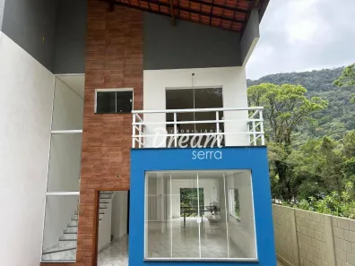 Casa com 4 Quartos à venda, 200m² no Serrinha, Teresópolis