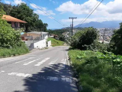 Lote/Terreno à venda, 396m² no São Luiz, São José