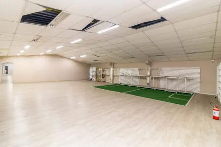 Ponto Comercial para alugar, 650m² no Cascata, Porto Alegre