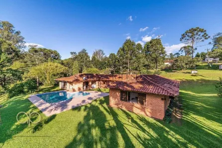 Fazenda/Sítio com 7 Quartos à venda, 700m² no Roseira, Colombo