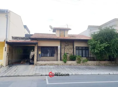 Casa com 3 Quartos à venda, 135m² no Centro, Balneário Camboriú