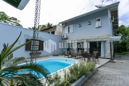 Casa com 3 Quartos à venda, 200m² no Azambuja, Brusque